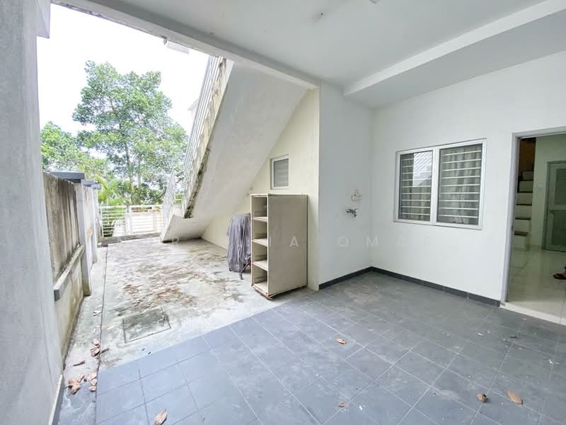 Semi-Detached House for Sale in Kajang (Selangor) - Nur Alia Omar - Exterior - PropertyGuru.com.my