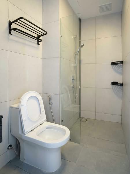 Service Residence for Rent at Laurel Residence - Clovis . - Bathroom - PropertyGuru.com.my