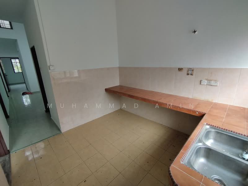 Rumah Teres 1 Tingkat untuk Dijual di Klang (Selangor) - Muhammad Amin - Kitchen - PropertyGuru.com.my