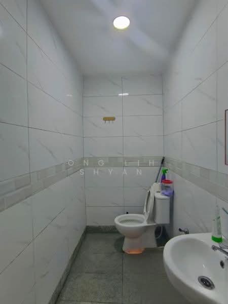 2-storey Terraced House for Sale in Taman Mount Austin (Tebrau) - Ong Lih Shyan - Bathroom - PropertyGuru.com.my