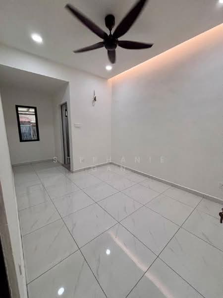 1-storey Terraced House for Sale in Taman Desa Cemerlang (Ulu Tiram) - Stephanie Gan - Interior - PropertyGuru.com.my