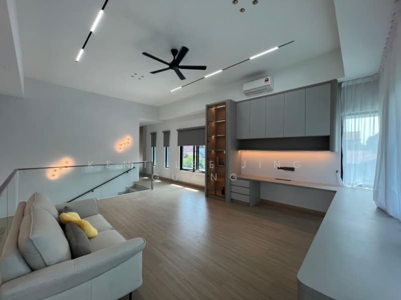 Bungalow for Sale in Bukit Jelutong (Shah Alam) - Kent Lee Jing Guang - Living Room - PropertyGuru.com.my