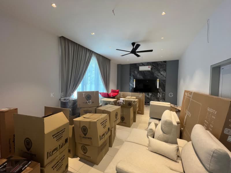 Bungalow for Sale in Bukit Jelutong (Shah Alam) - Kent Lee Jing Guang - Living Room - PropertyGuru.com.my