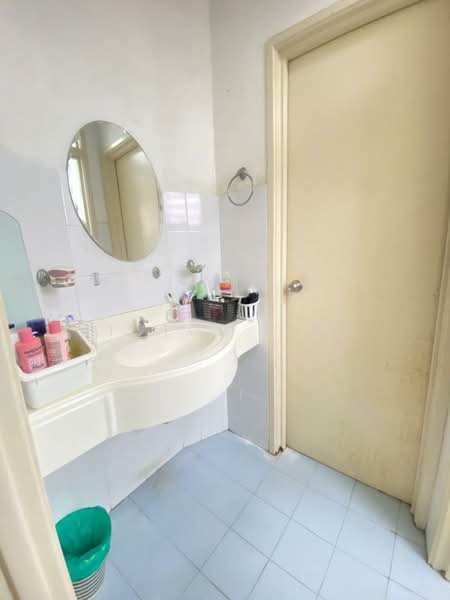 Rumah Teres 2 Tingkat untuk Dijual di Seksyen 5 (Kota Damansara) - Victor Liew - Bathroom - PropertyGuru.com.my
