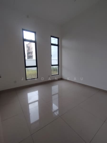 Cluster House for Sale in Austin Heights (Tebrau) - Jordan Kau - PropertyGuru.com.my