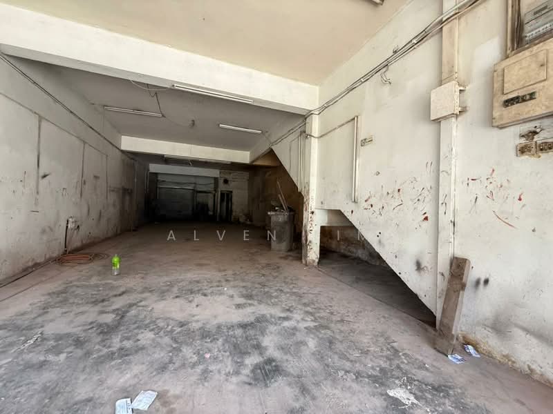 Shop for Rent in Jinjang (Kuala Lumpur) - Alven Lim - Interior - PropertyGuru.com.my