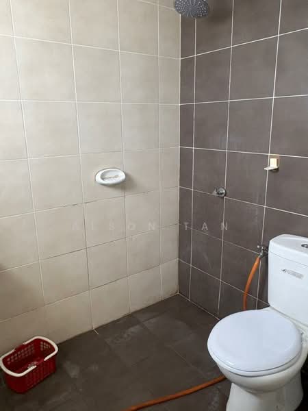 Apartment for Rent at De Bayu - Alson Tan - Bathroom - PropertyGuru.com.my