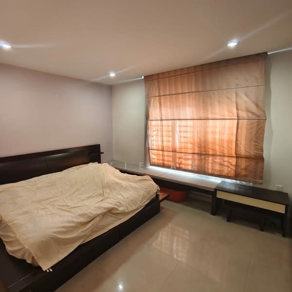 Condominium for Sale at Sri Putramas - Evie Au - Master Bedroom - PropertyGuru.com.my
