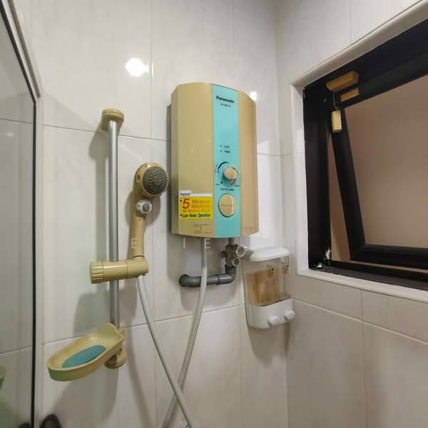 Condominium for Sale at Sri Putramas - Evie Au - Bathroom - PropertyGuru.com.my