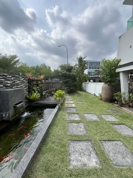 Semi-Detached House for Sale in Taman Damai Utama (Bandar Kinrara) - Vincent Chin - Garden - PropertyGuru.com.my