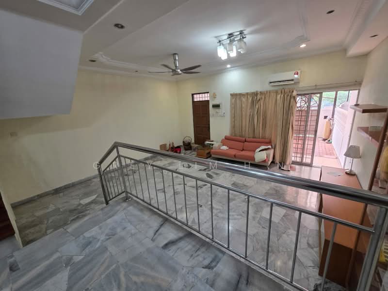 2-storey Terraced House for Sale in Taman Putra Indah (Seri Kembangan) - Grey Lim H N - Living Room - PropertyGuru.com.my