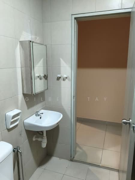 Service Residence for Rent at SkyLake Residence - Gilbert Tay - Bathroom - PropertyGuru.com.my