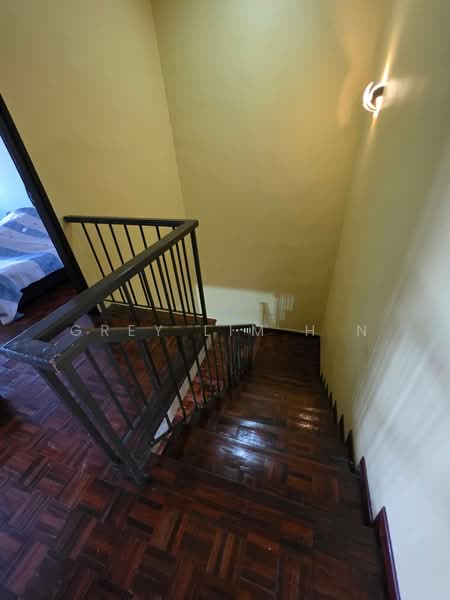 2-storey Terraced House for Sale in Taman Putra Indah (Seri Kembangan) - Grey Lim H N - Interior - PropertyGuru.com.my