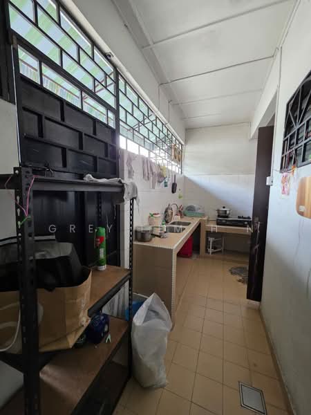 2-storey Terraced House for Sale in Taman Putra Indah (Seri Kembangan) - Grey Lim H N - Kitchen - PropertyGuru.com.my