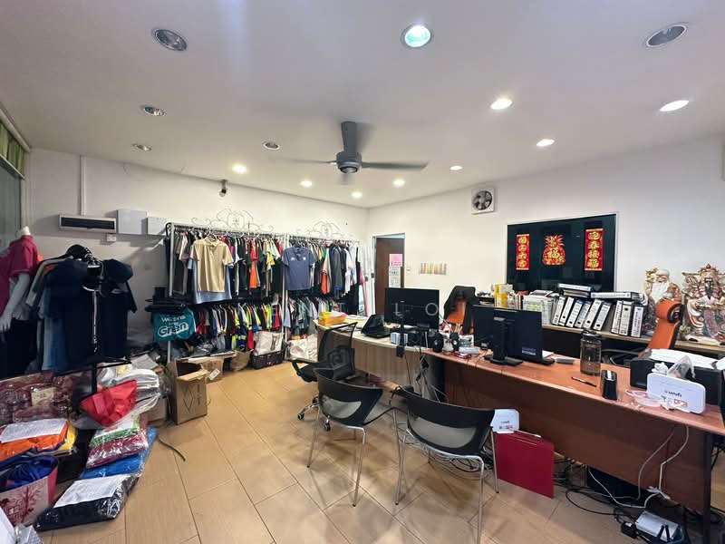 Kedai / Pejabat untuk Disewa di Taman Johor Jaya (Johor Bahru) - Kent Loi - Interior - PropertyGuru.com.my