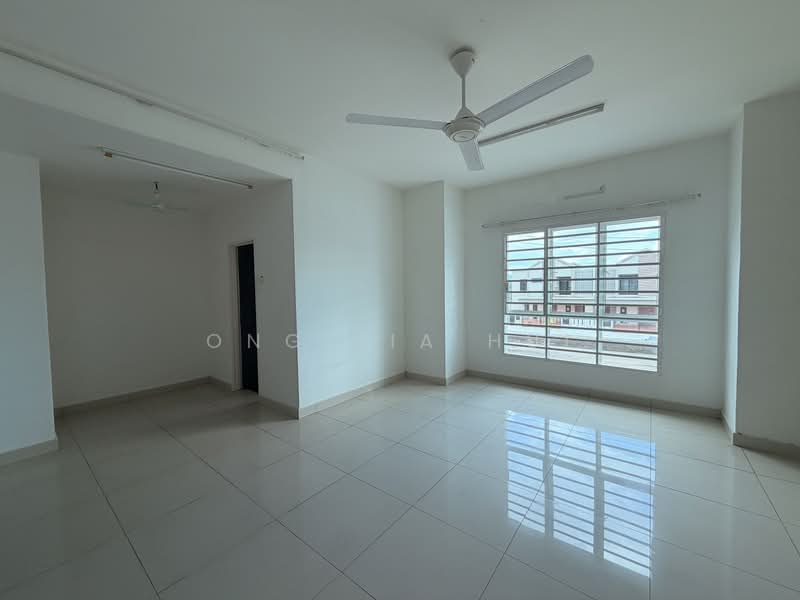 Rumah Teres 2 Tingkat untuk Dijual di Seremban 2 (Seremban) - Ong Jia Hui - Living Room - PropertyGuru.com.my