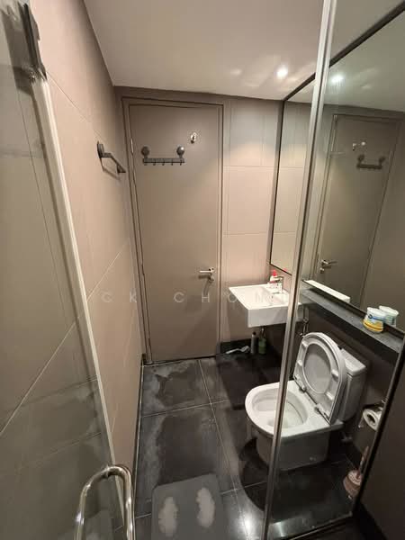 Kondominium untuk Dijual di Bloomsvale Menara Vista Petaling - CK Chong - Bathroom - PropertyGuru.com.my