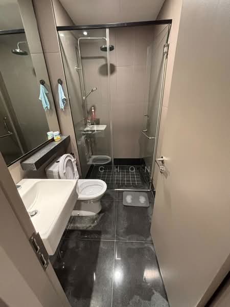 Kondominium untuk Dijual di Bloomsvale Menara Vista Petaling - CK Chong - Bathroom - PropertyGuru.com.my