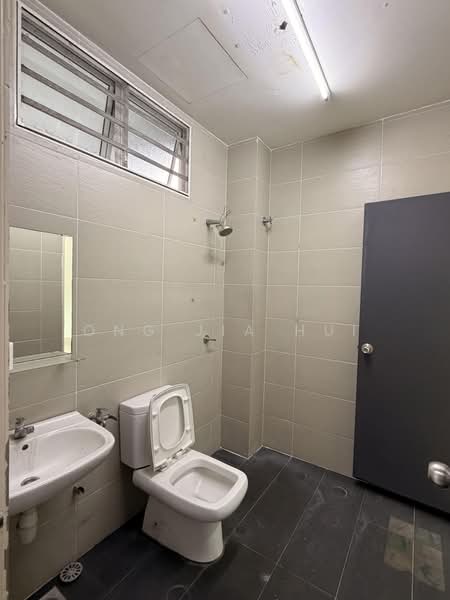 Rumah Teres 2 Tingkat untuk Disewa di Seremban 2 (Seremban) - Ong Jia Hui - Bathroom - PropertyGuru.com.my