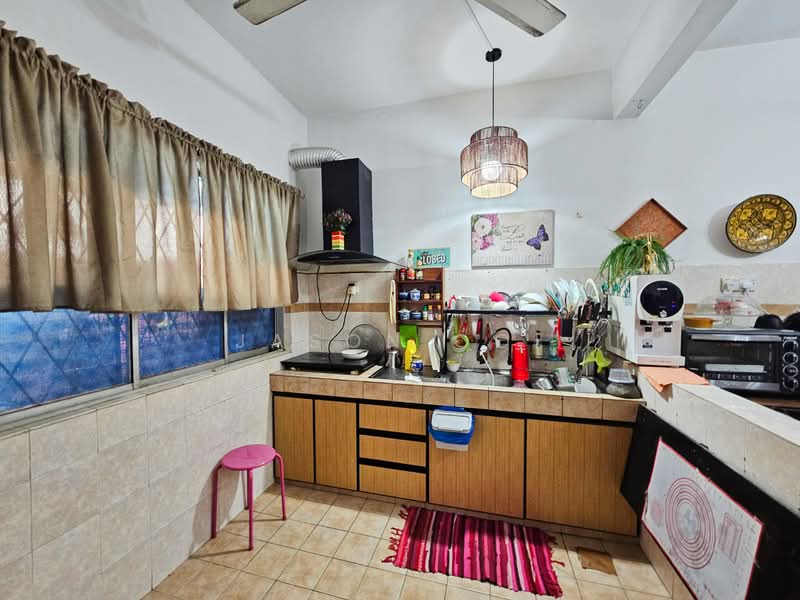 Rumah Teres 2 Tingkat untuk Dijual di Putra Heights (Subang Jaya) - Jason Ooi - Kitchen - PropertyGuru.com.my