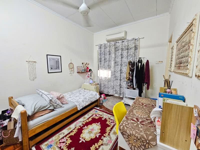 2-storey Terraced House for Sale in Putra Heights (Subang Jaya) - Nobeille Chung - Bedroom - PropertyGuru.com.my
