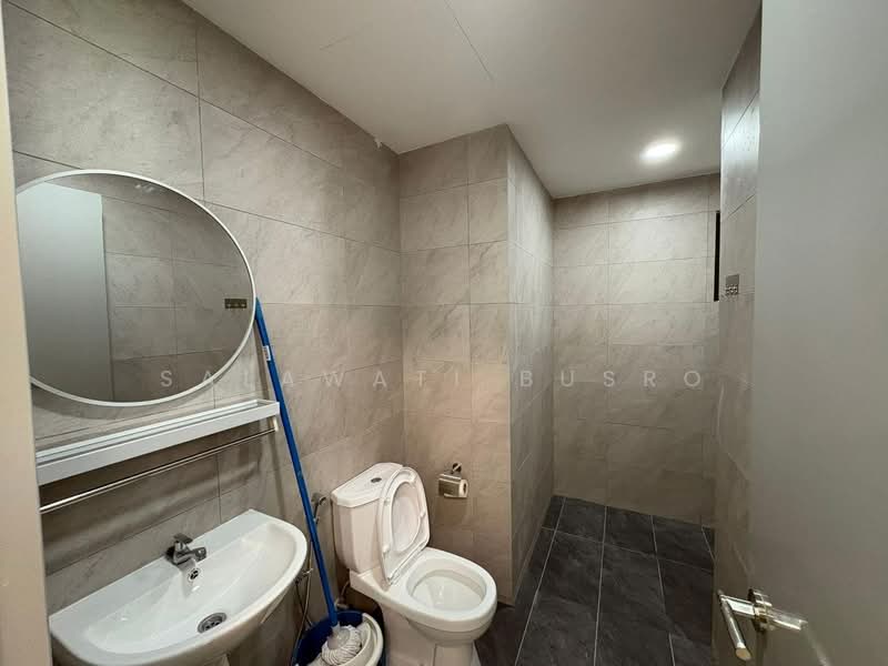 Servis Apartment untuk Disewa di Tulip Residence - Salawati Busro - Bathroom - PropertyGuru.com.my