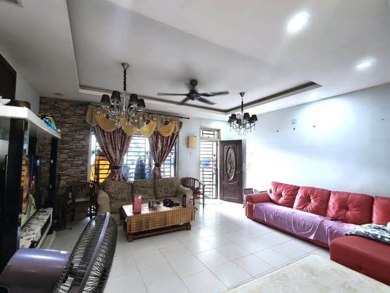 Rumah Teres 2 Tingkat untuk Dijual di Bandar Putra Jaya (Tebrau) - Karl Lim - Living Room - PropertyGuru.com.my