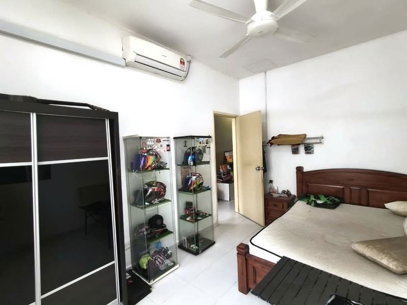 Rumah Teres 2 Tingkat untuk Dijual di Bandar Putra Jaya (Tebrau) - Karl Lim - Bedroom - PropertyGuru.com.my