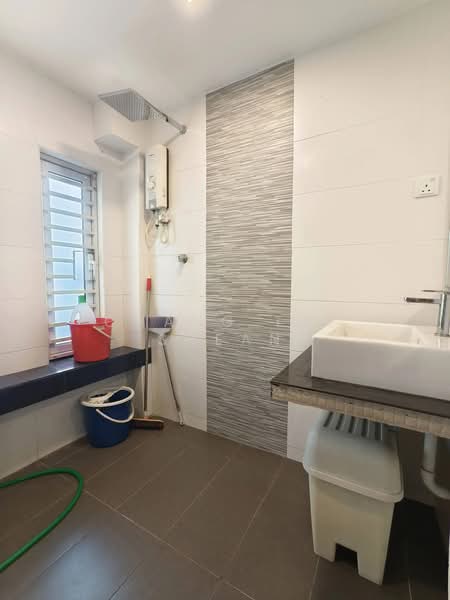 Townhouse for Sale in Taman Sri Hartamas (Sri Hartamas) - Chang Tze Shean - Bathroom - PropertyGuru.com.my