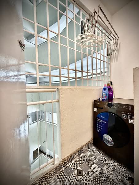 Kondominium untuk Dijual di Gurney Park Condominium - Jeanette Hee - Interior - PropertyGuru.com.my