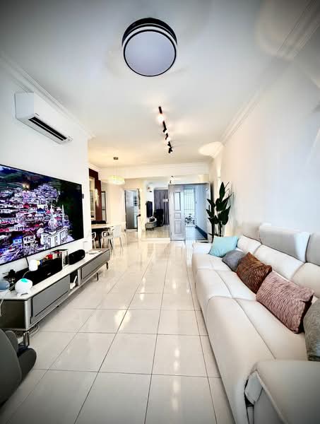 Kondominium untuk Dijual di Gurney Park Condominium - Jeanette Hee - Living Room - PropertyGuru.com.my