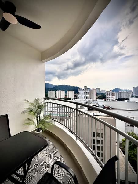 Kondominium untuk Dijual di Gurney Park Condominium - Jeanette Hee - Balcony - PropertyGuru.com.my