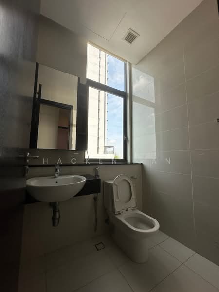 Condominium for Sale at Tropicana Grande - Hacken Gan - Bathroom - PropertyGuru.com.my