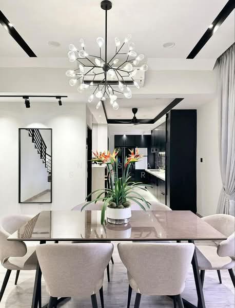 Rumah Teres untuk Dijual di Taman Kajang Perdana (Kajang) - Niesya Shuekry - Dining Room - PropertyGuru.com.my