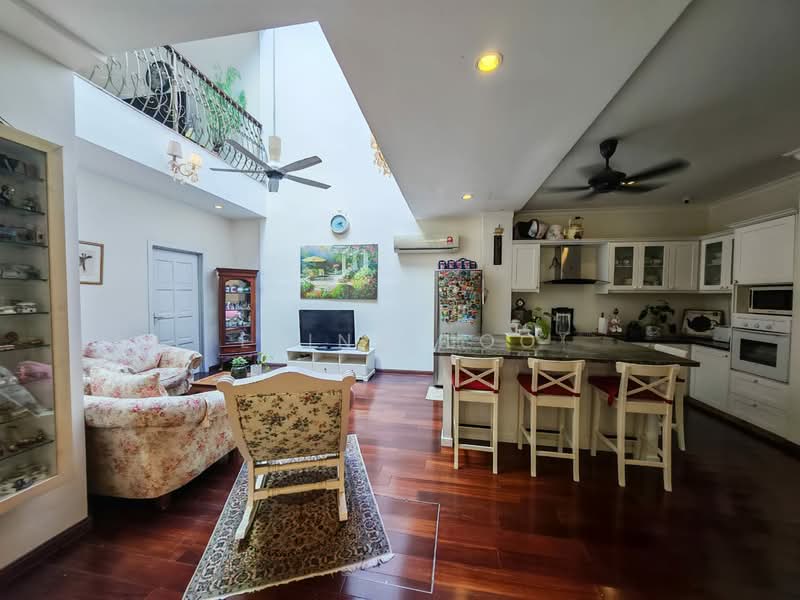 Rumah Berkembar untuk Dijual di Ukay Perdana (Ulu Kelang) - Eling Loo - Living Room - PropertyGuru.com.my