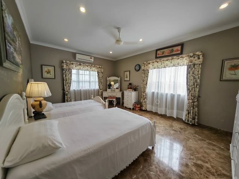 Rumah Berkembar untuk Dijual di Ukay Perdana (Ulu Kelang) - Eling Loo - Bedroom - PropertyGuru.com.my