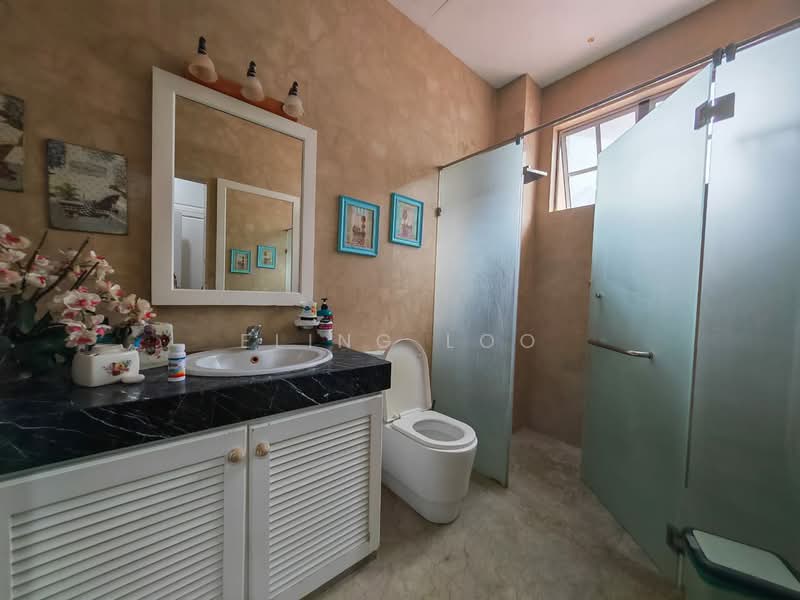 Rumah Berkembar untuk Dijual di Ukay Perdana (Ulu Kelang) - Eling Loo - Bathroom - PropertyGuru.com.my