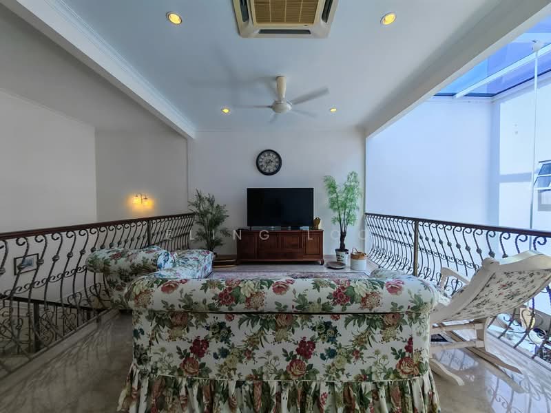 Rumah Berkembar untuk Dijual di Ukay Perdana (Ulu Kelang) - Eling Loo - Living Room - PropertyGuru.com.my