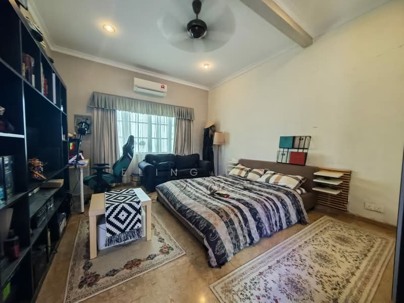 Rumah Berkembar untuk Dijual di Ukay Perdana (Ulu Kelang) - Eling Loo - Bedroom - PropertyGuru.com.my