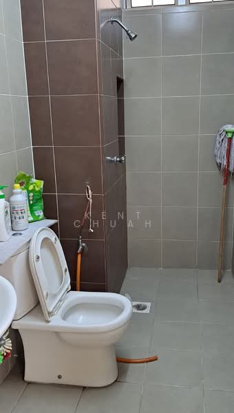 Kondominium untuk Dijual di Villa Tanjung (Tanjung Height) - Kent Chuah - Bathroom - PropertyGuru.com.my
