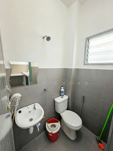 Rumah Teres 2 Tingkat untuk Disewa di Taman Pakatan Jaya (Tambun) - Amie Chong - Bathroom - PropertyGuru.com.my