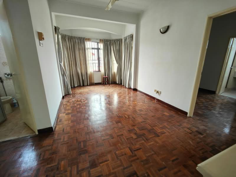 Rumah Teres 2 Tingkat untuk Dijual di Usj 20 (Subang Jaya) - Michael Lee - Living Room - PropertyGuru.com.my