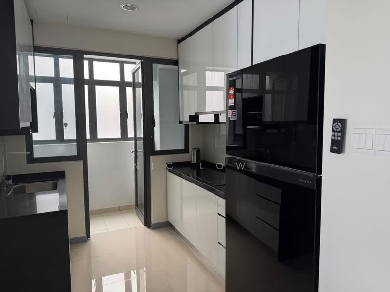 Service Residence for Sale at United Point (Residensi Berpadu) - Nic Low - Kitchen - PropertyGuru.com.my