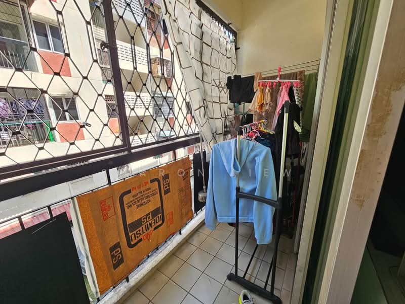 Pangsapuri untuk Dijual di The Riviera - Sharon Liew - Balcony - PropertyGuru.com.my