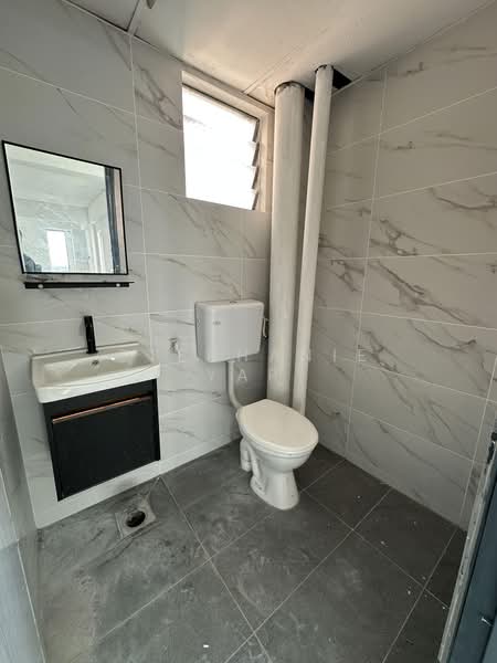 Kedai / Pejabat untuk Dijual di Bandar Bukit Tinggi (Klang) - Stephanie Yap - Bathroom - PropertyGuru.com.my
