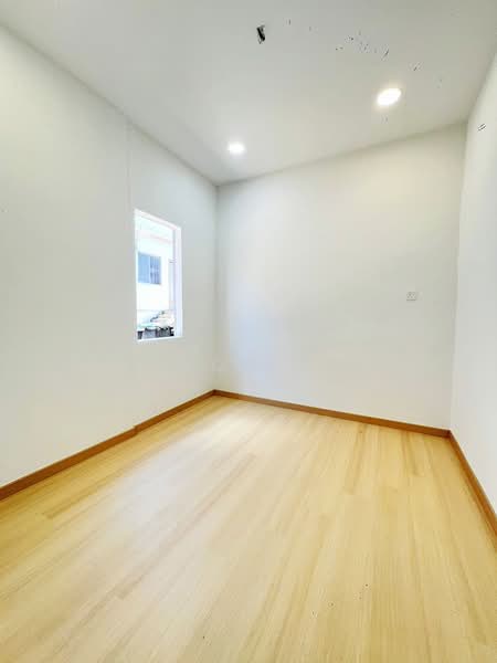 Rumah Teres 2 Tingkat untuk Dijual di Taman Bukit Kempas (Tampoi) - Gordon Chai - PropertyGuru.com.my