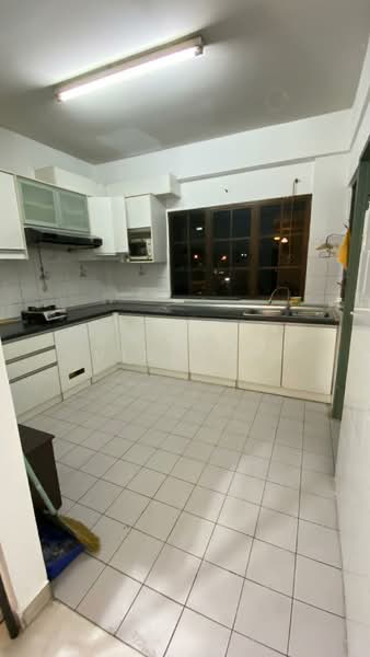 Pangsapuri untuk Dijual di Sunway Court - Flora T - PropertyGuru.com.my