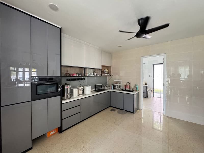 Bungalow for Sale in Bandar Putra Permai (Seri Kembangan) - Xann Chua - PropertyGuru.com.my