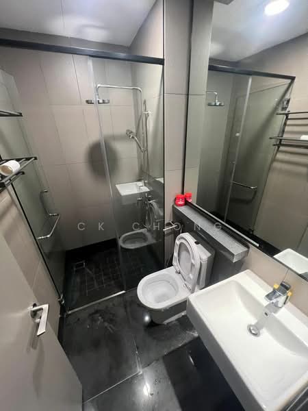 Kondominium untuk Disewa di Bloomsvale Menara Vista Petaling - CK Chong - Bathroom - PropertyGuru.com.my