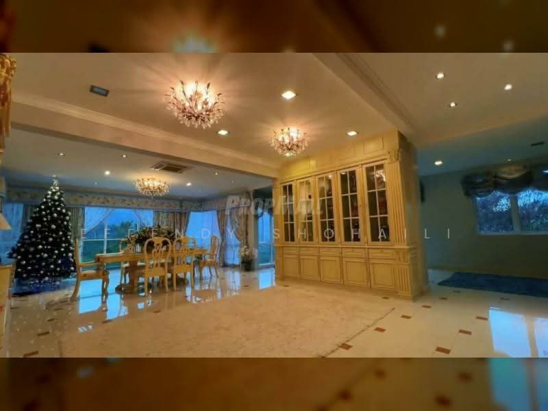 Bungalow for Sale in Bukit Tinggi (Bentong) - Effendy Shohaili - Dining Room - PropertyGuru.com.my